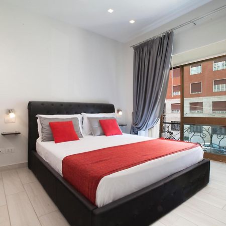 Suite Dei Catalani Naples Exterior photo