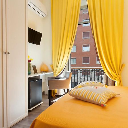 Suite Dei Catalani Naples Exterior photo