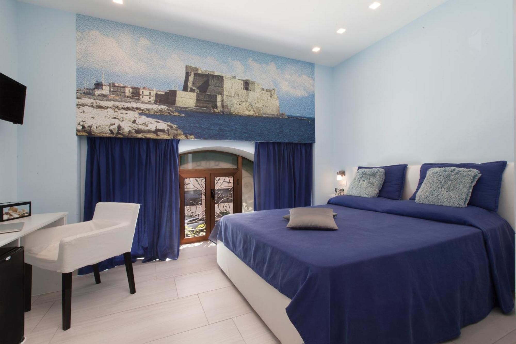 Suite Dei Catalani Naples Exterior photo