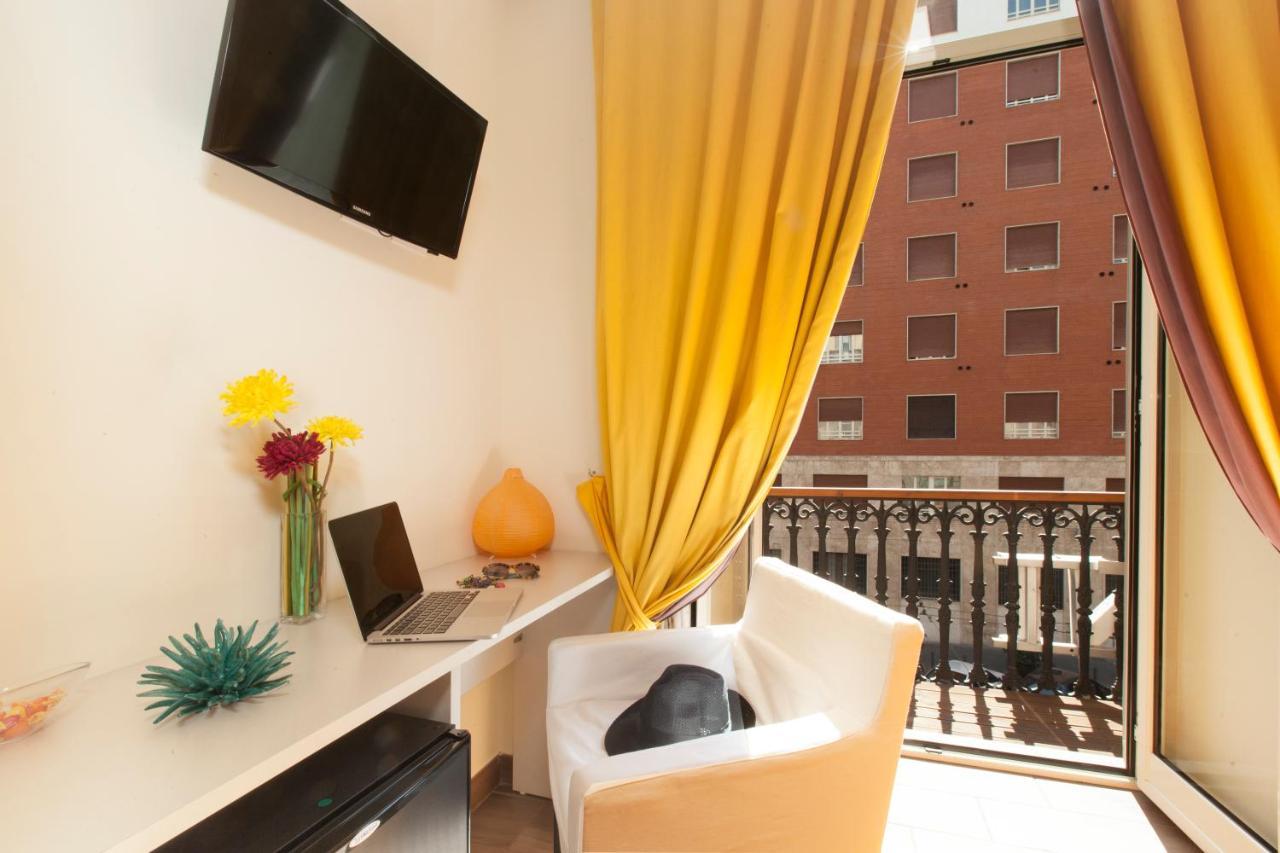 Suite Dei Catalani Naples Exterior photo