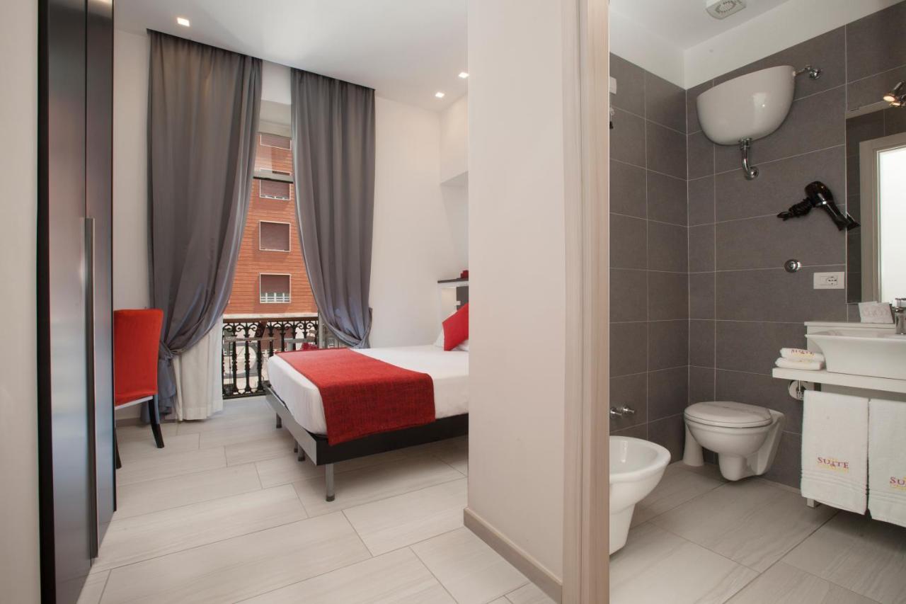 Suite Dei Catalani Naples Exterior photo