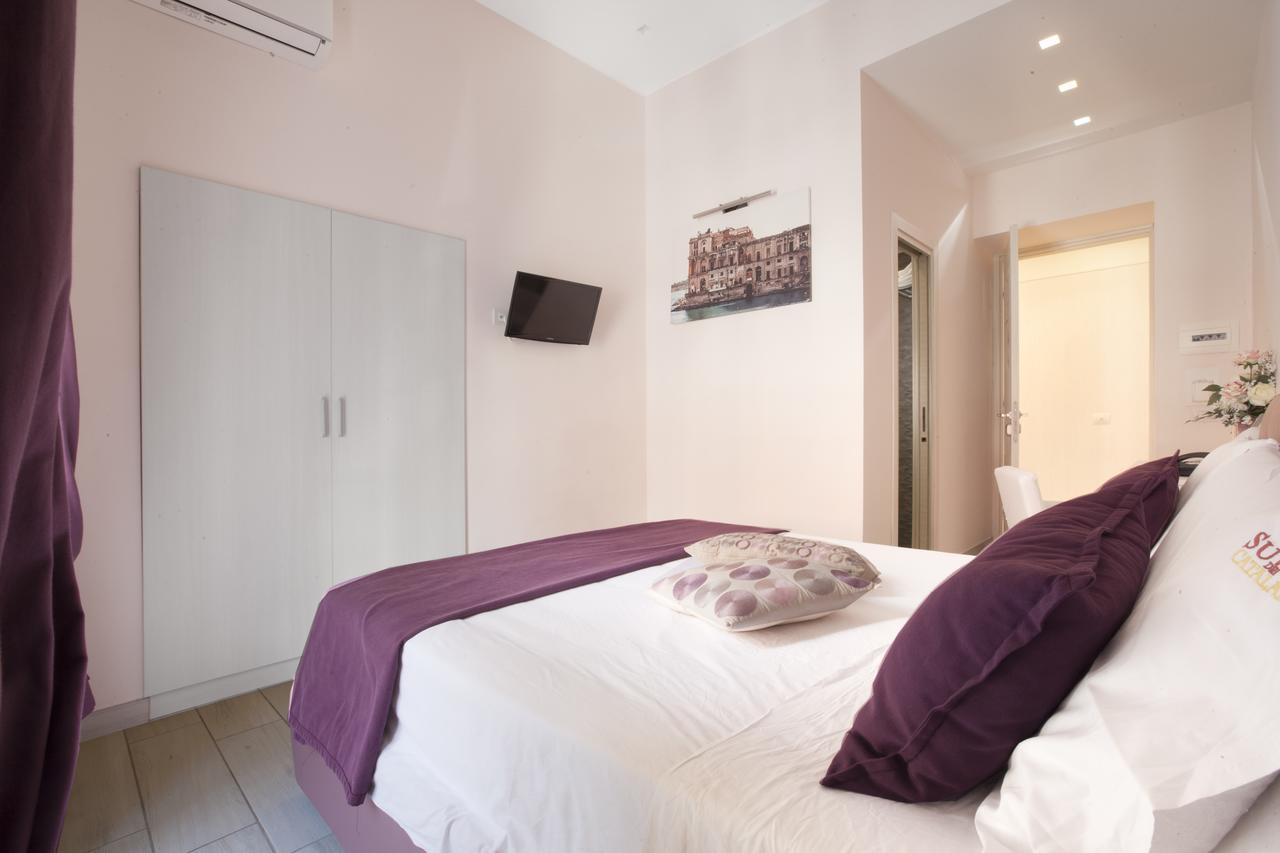 Suite Dei Catalani Naples Exterior photo